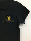Playera de manga corta con logo empresarial bordado